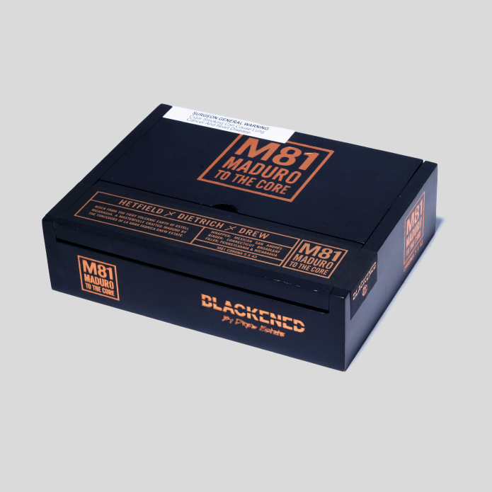 Blackened by Drew Estate Maduro to the core M81 Corona | Box 20 | Drew Estate Cigar | Migratory Cigar HK | 雪茄香港 | Cigar HK