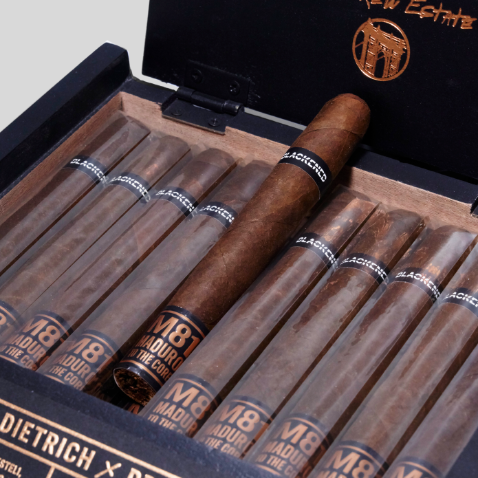 Blackened by Drew Estate Maduro to the core M81 Corona | Box 20 | Drew Estate Cigar | Migratory Cigar HK | 雪茄香港 | Cigar HK