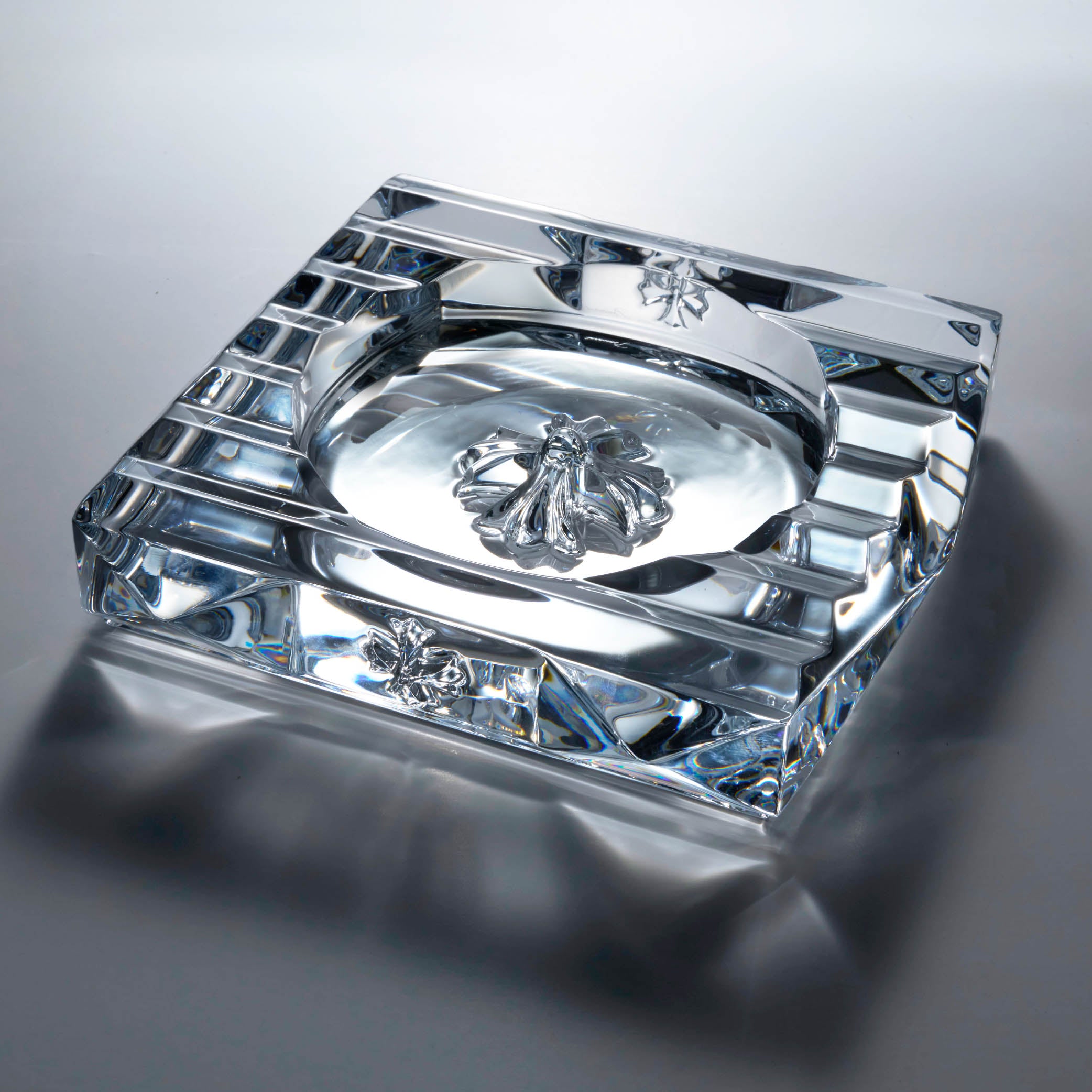 Crystal Ashtray | Chrome Hearts Accessory | Ashtray | Migratory HK | 雪茄香港 | Cigar HK