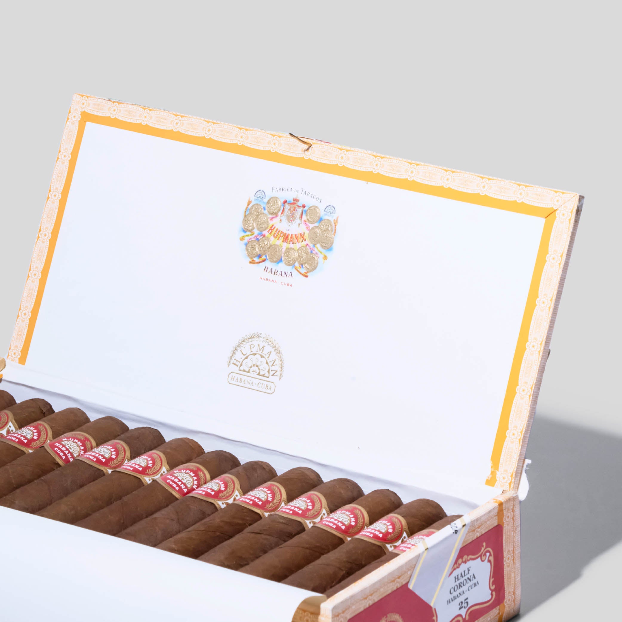 Half Corona | Box 25 | H.Upmann cigar - HK Migratory cigars | 雪茄 香港