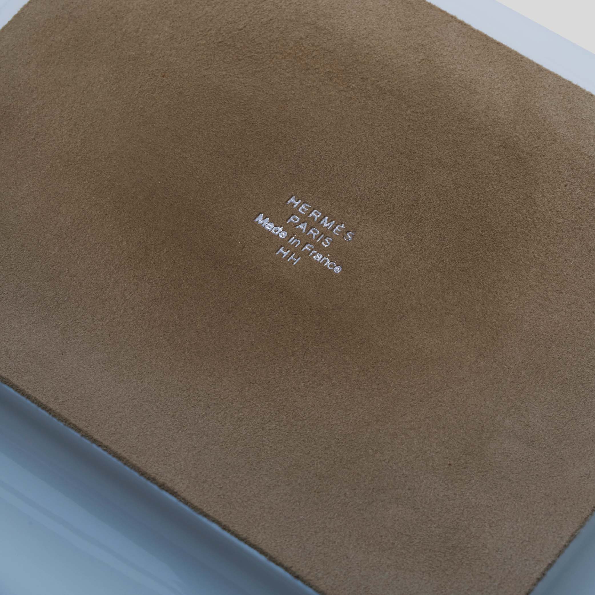 Couvertures et Tenues de Jour Change Tray | Hermès | Change Tray | Migratory HK | 雪茄香港 | Cigar HK