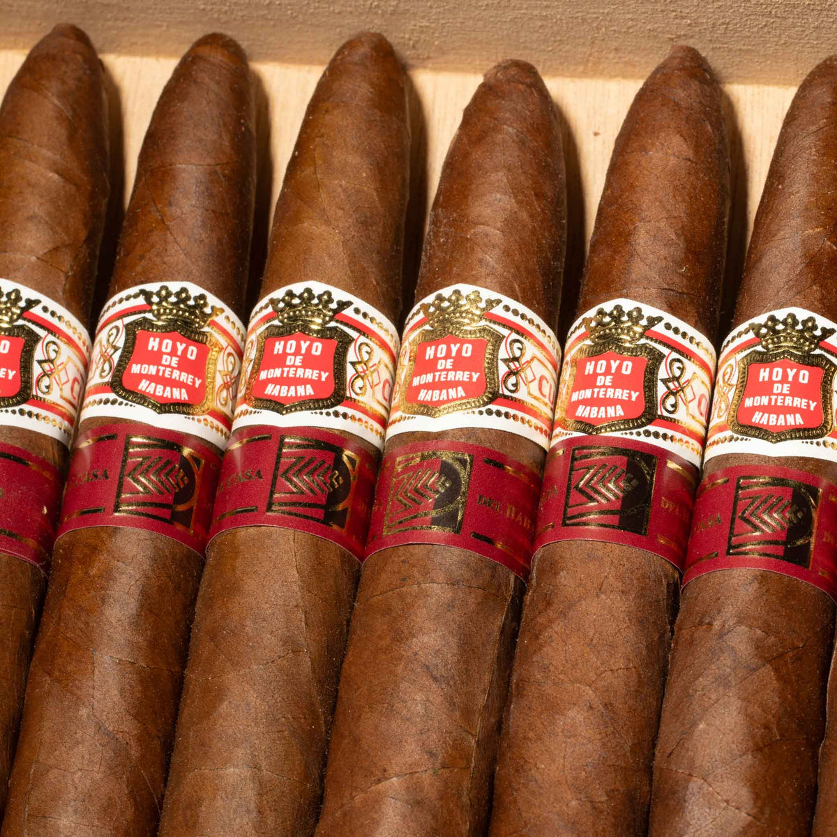 Elegantes LCDH | Box 10 | Hoyo de Monterrey cigar - HK Migratory cigars