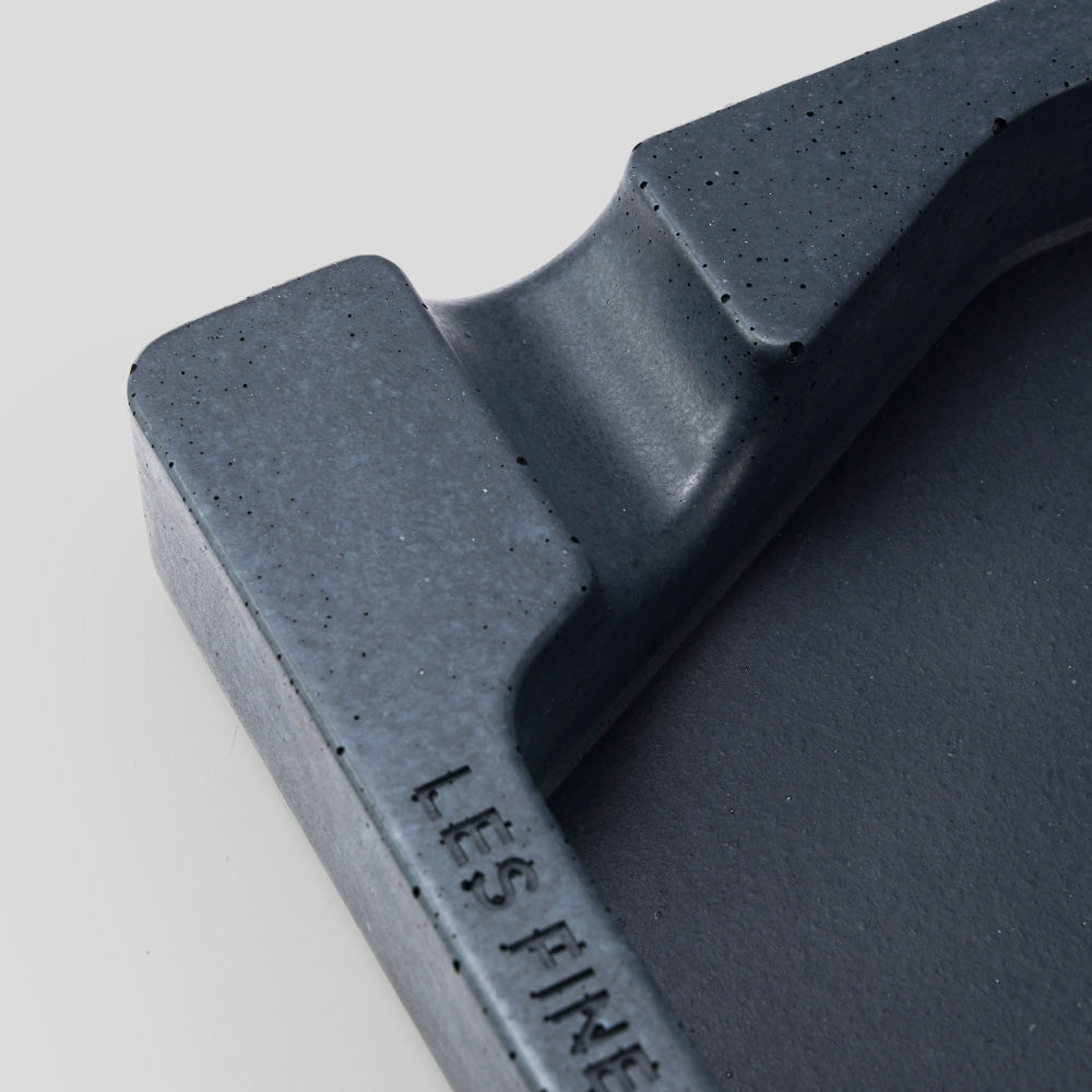 Concrete Ashtray - DYAD ANTHRACITE | Les Fines Lames Accessory | Migratory HK | 雪茄香港 | Cigar HK