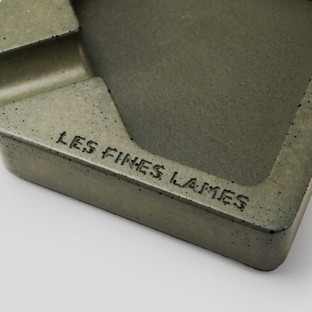 Concrete Ashtray - MONAD OLIVE GREEN | Les Fines Lames Accessory | Cigar Ashtray | Migratory HK | 雪茄香港 | Cigar HK