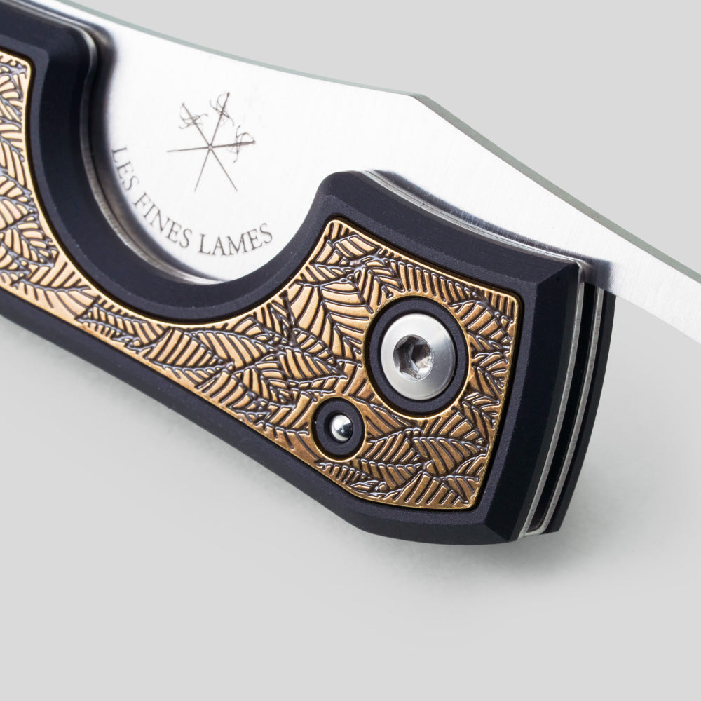 Cutter LE PETIT - Brass Leaves II | Les Fines Lames Accessory | Cigar Cutter | Migratory HK | 雪茄香港 | Cigar HK