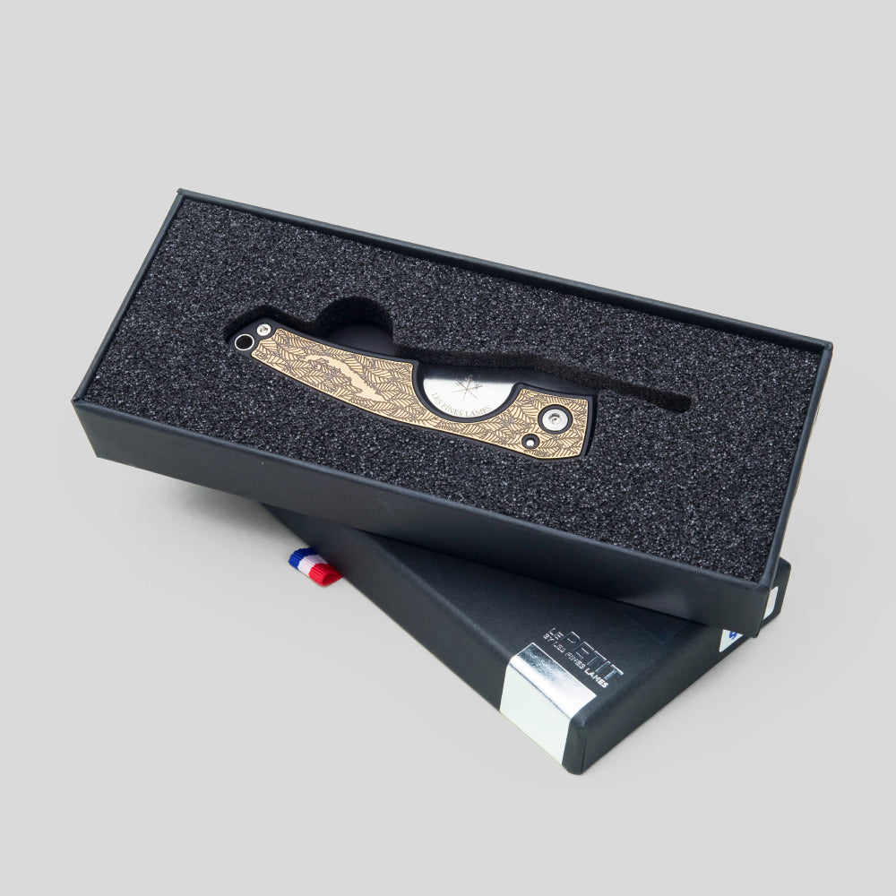Cutter LE PETIT - Brass Leaves II | Les Fines Lames Accessory | Cigar Cutter | Migratory HK | 雪茄香港 | Cigar HK