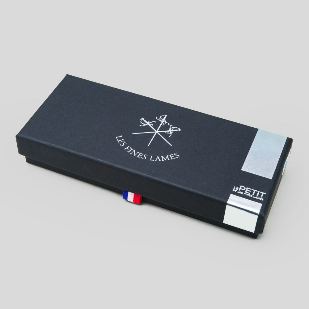 Cutter LE PETIT - Brass Leaves II | Les Fines Lames Accessory | Cigar Cutter | Migratory HK | 雪茄香港 | Cigar HK