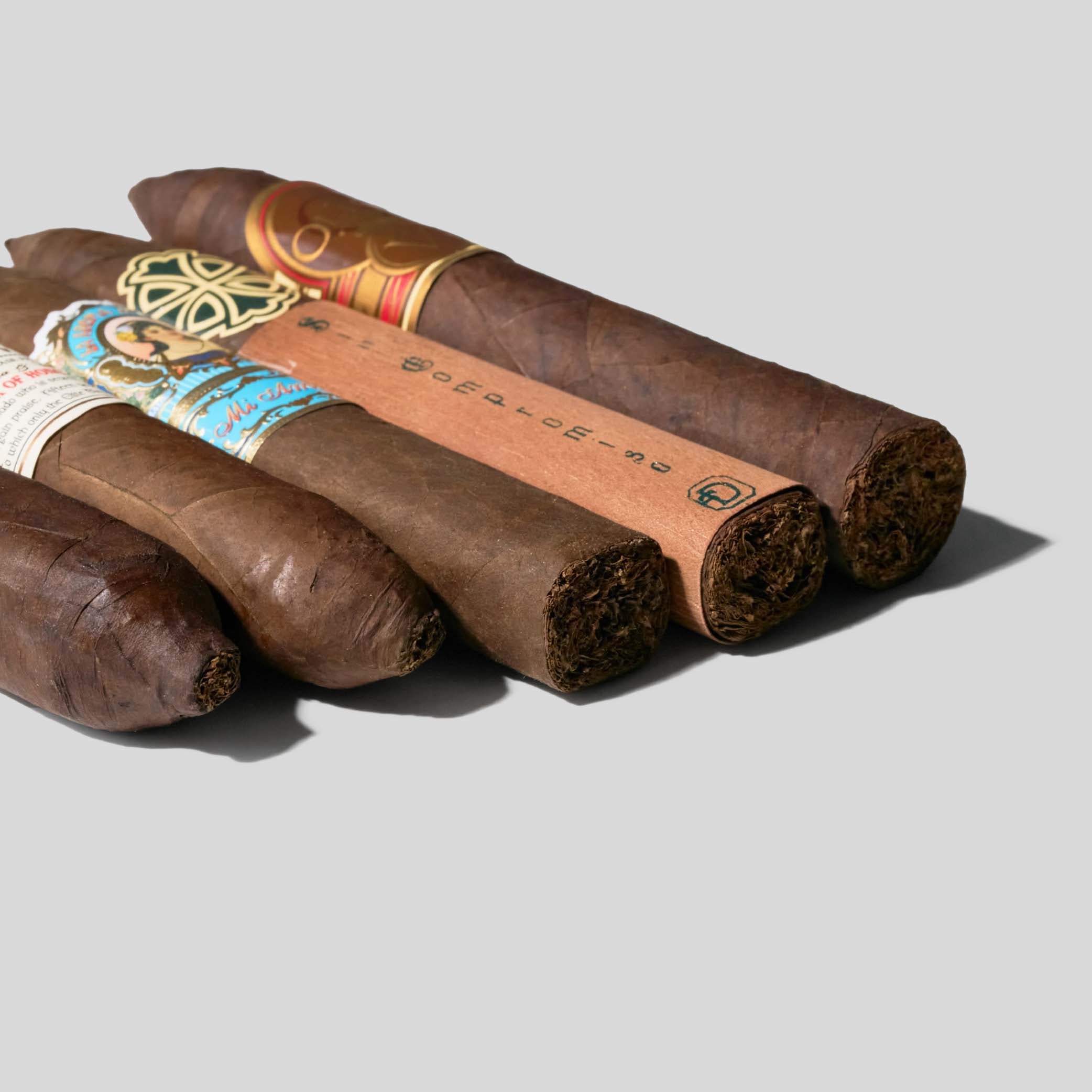Ashton, Oliva, La Aroma de Cuba, Gurkha Cigar HK | Cigar Bundle | Buy non-cuban Cigar from Migratory | 雪茄香港