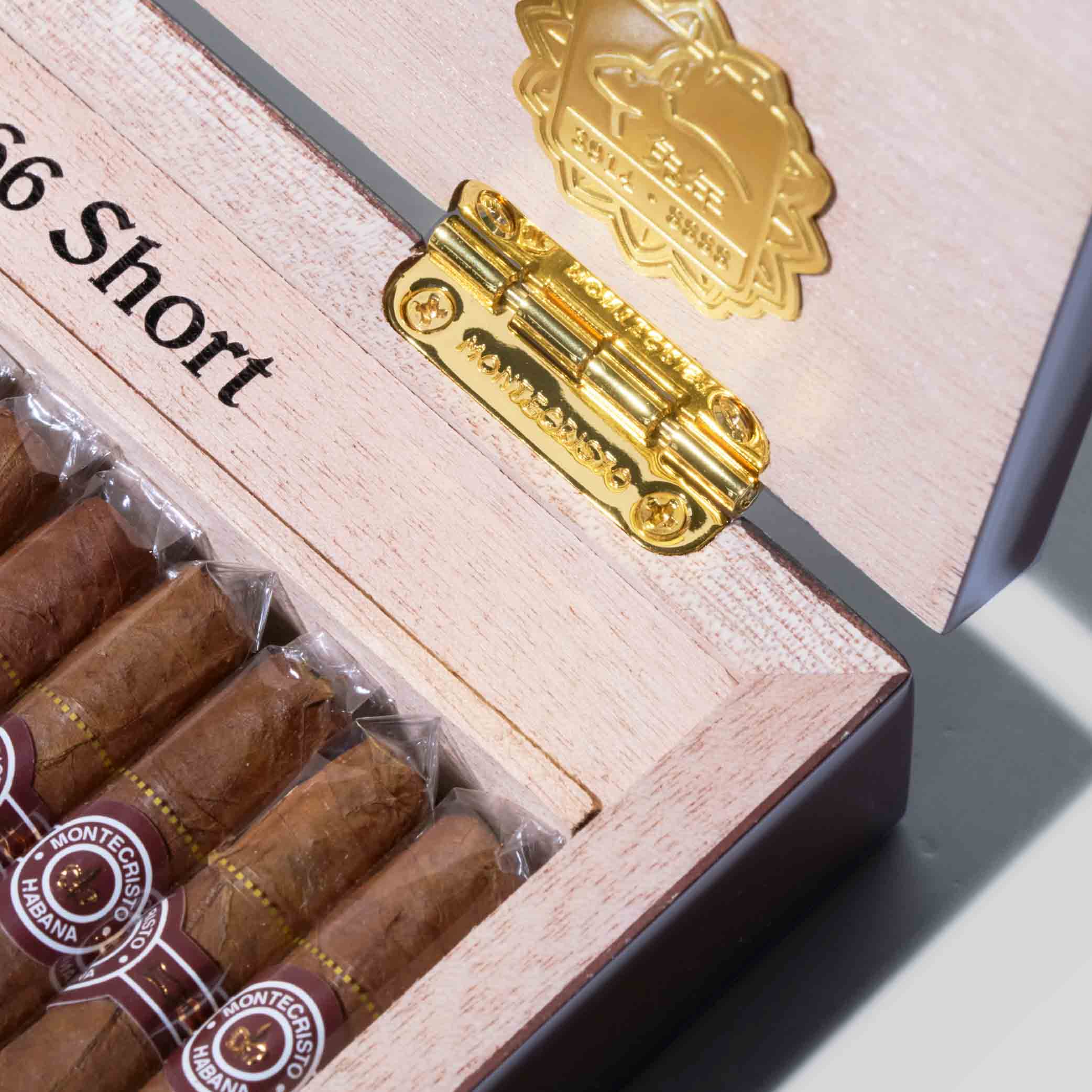 Short Humidor Year of Rabbit 66 | Box 66 | Montecristo cigar - HK Migratory cigars | 古巴雪茄 香港