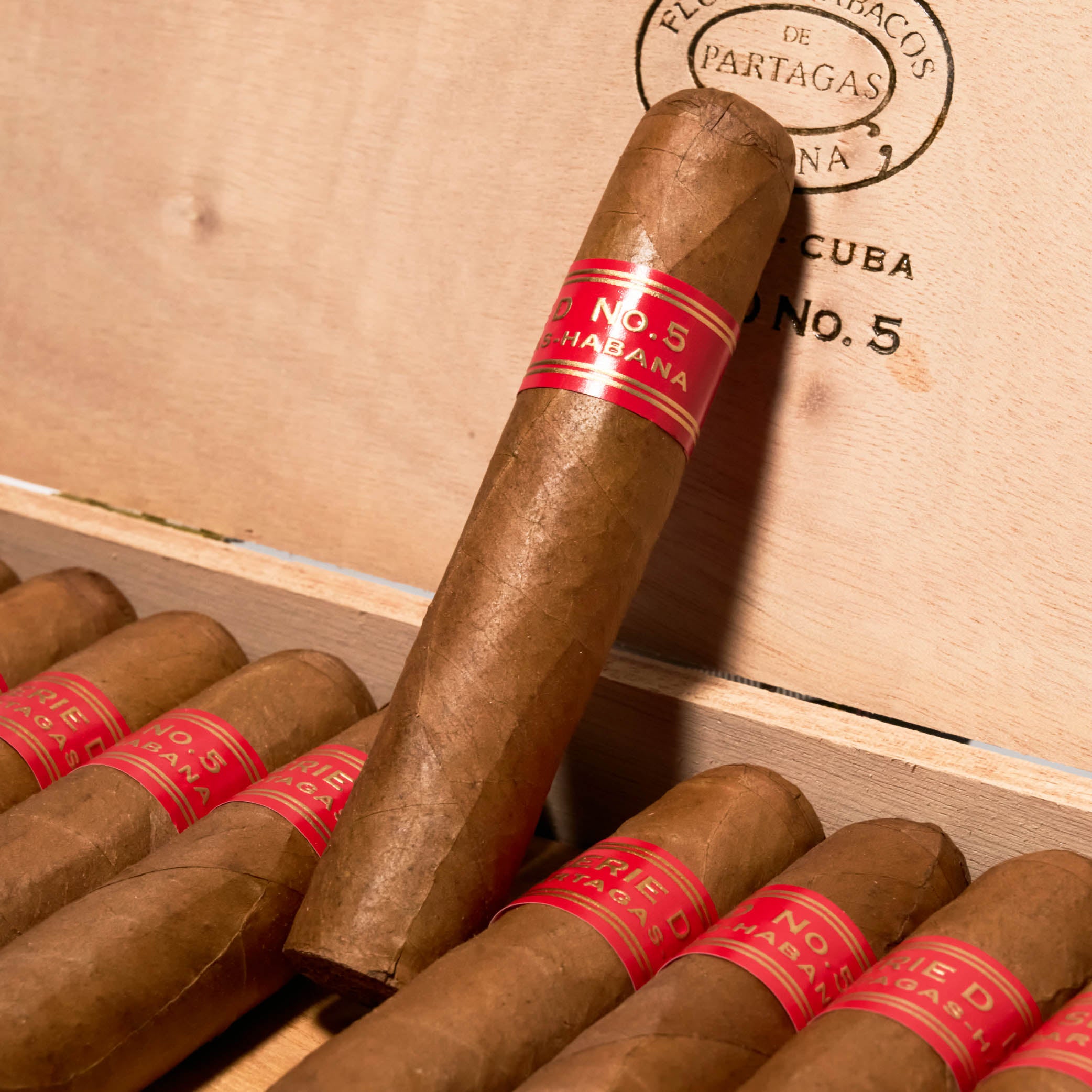 Serie D No.5 | Box 25 | Partagas cigar - HK Migratory cigars