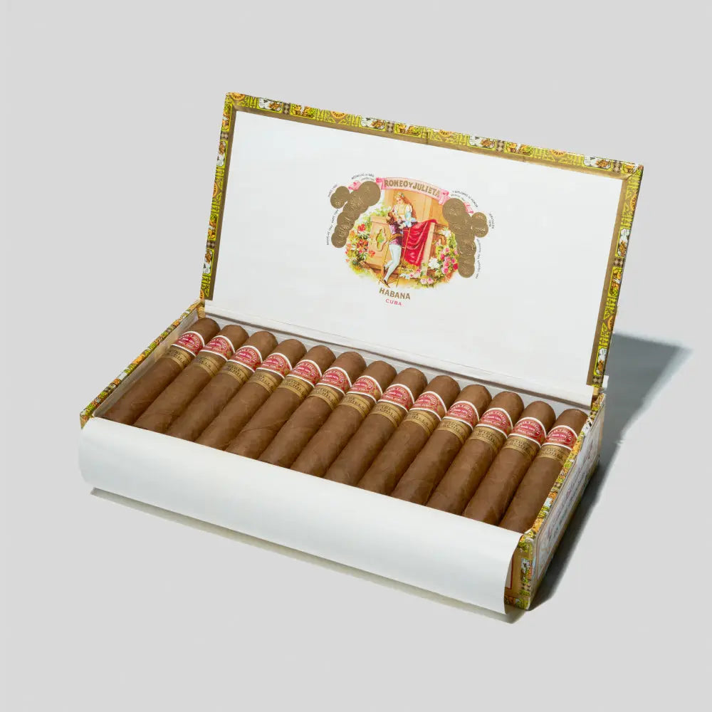 Romeo y Julieta Wide Churchill box 25 — medium Cuban cigar premium cognac pairing Hong Kong