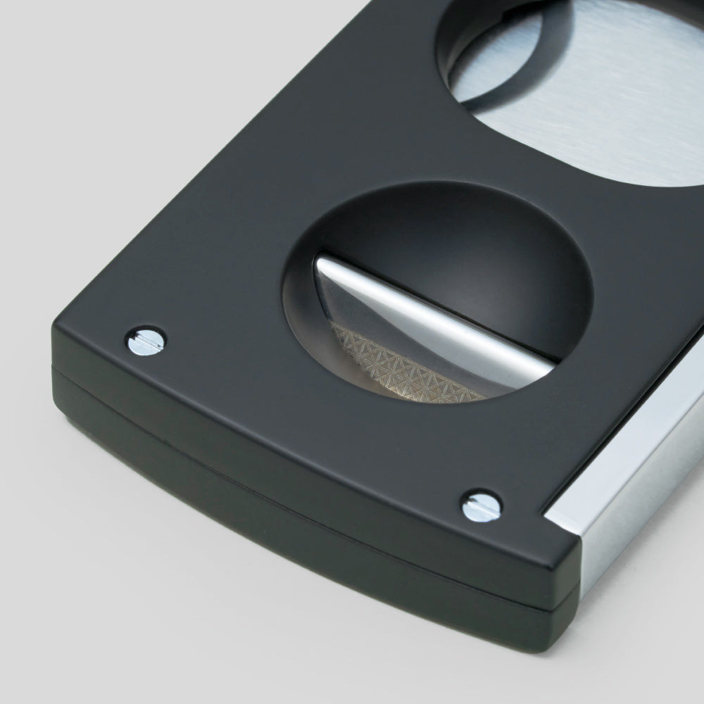 Double Blade Cigar Cutter Black | S.T. Dupont Accessory | Cigar Cutter | Migratory HK | 雪茄香港 | Cigar HK