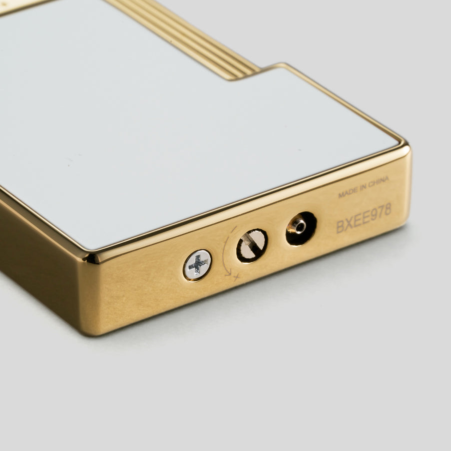 Li Slimmy White Lacquer / Golden Cigar Lighter | S.T. Dupont Accessory | Cigar Lighter | Migratory HK | 雪茄香港 | Cigar HK