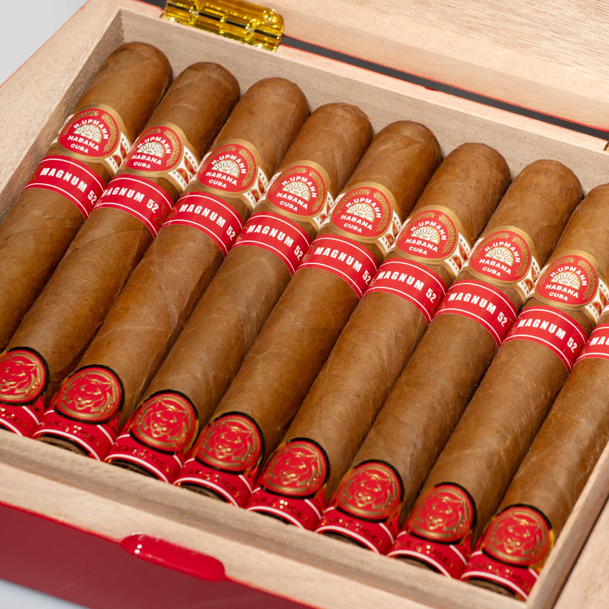 Magnum 52 Year Of The Tiger 2022 | Box 18 | H.Upmann cigar - HK Migratory cigars