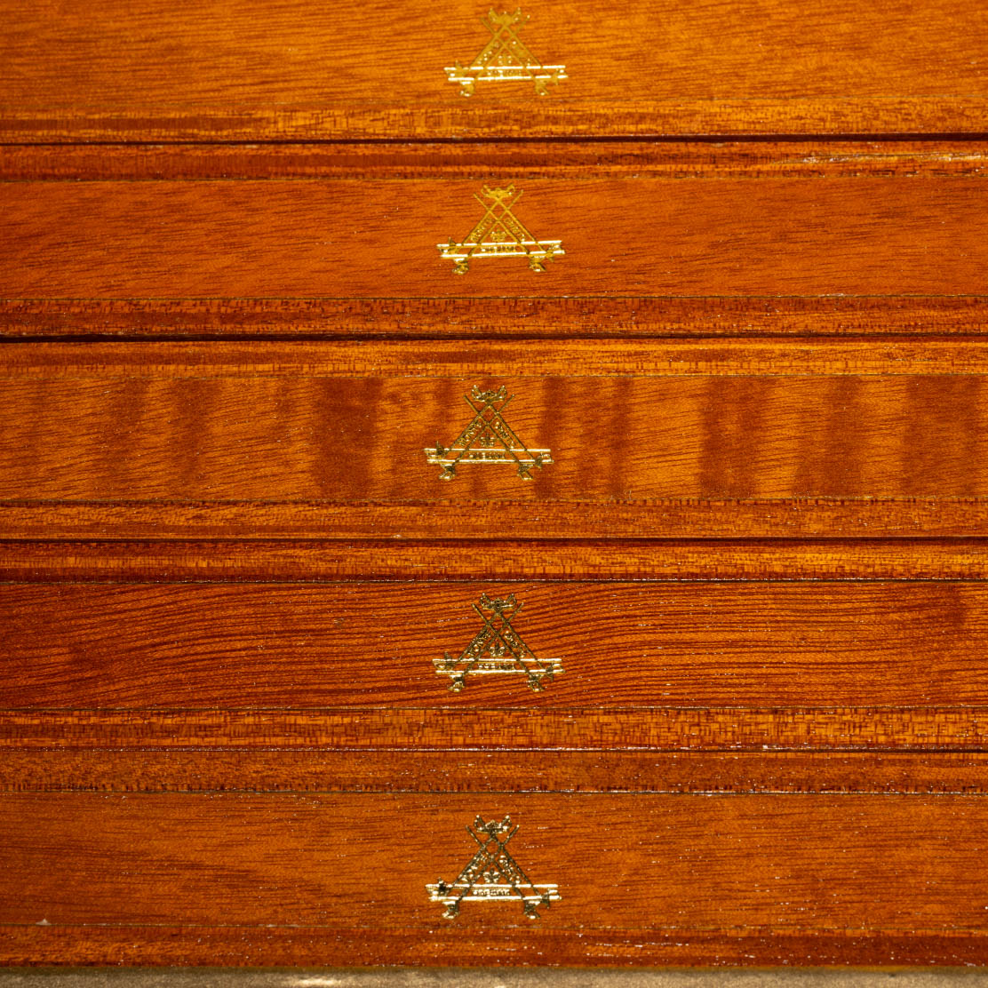 A | Box 5 | Montecristo cigar - HK Migratory cigars