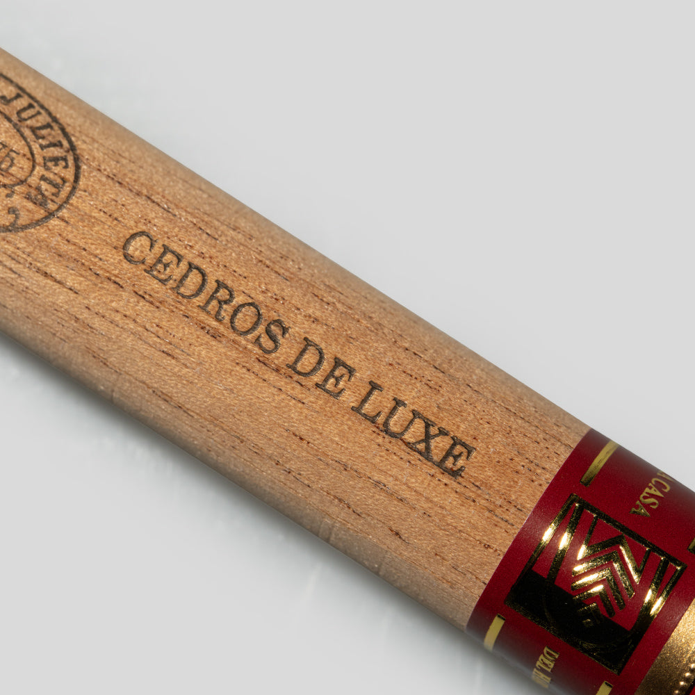 Cedros de luxe LCDH | Box 10 | Romeo y Julieta cigar - HK Migratory cigars