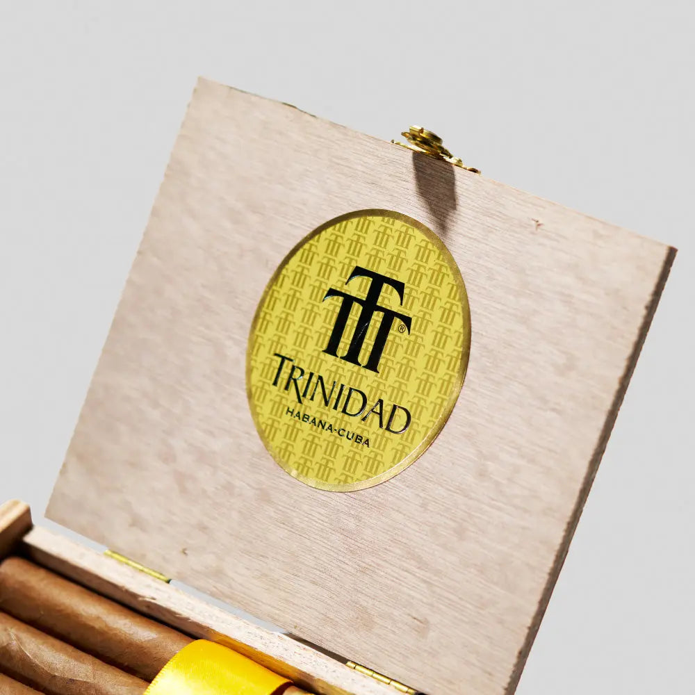 Coloniales | Box 24 | Trinidadl cigar - HK Migratory cigars