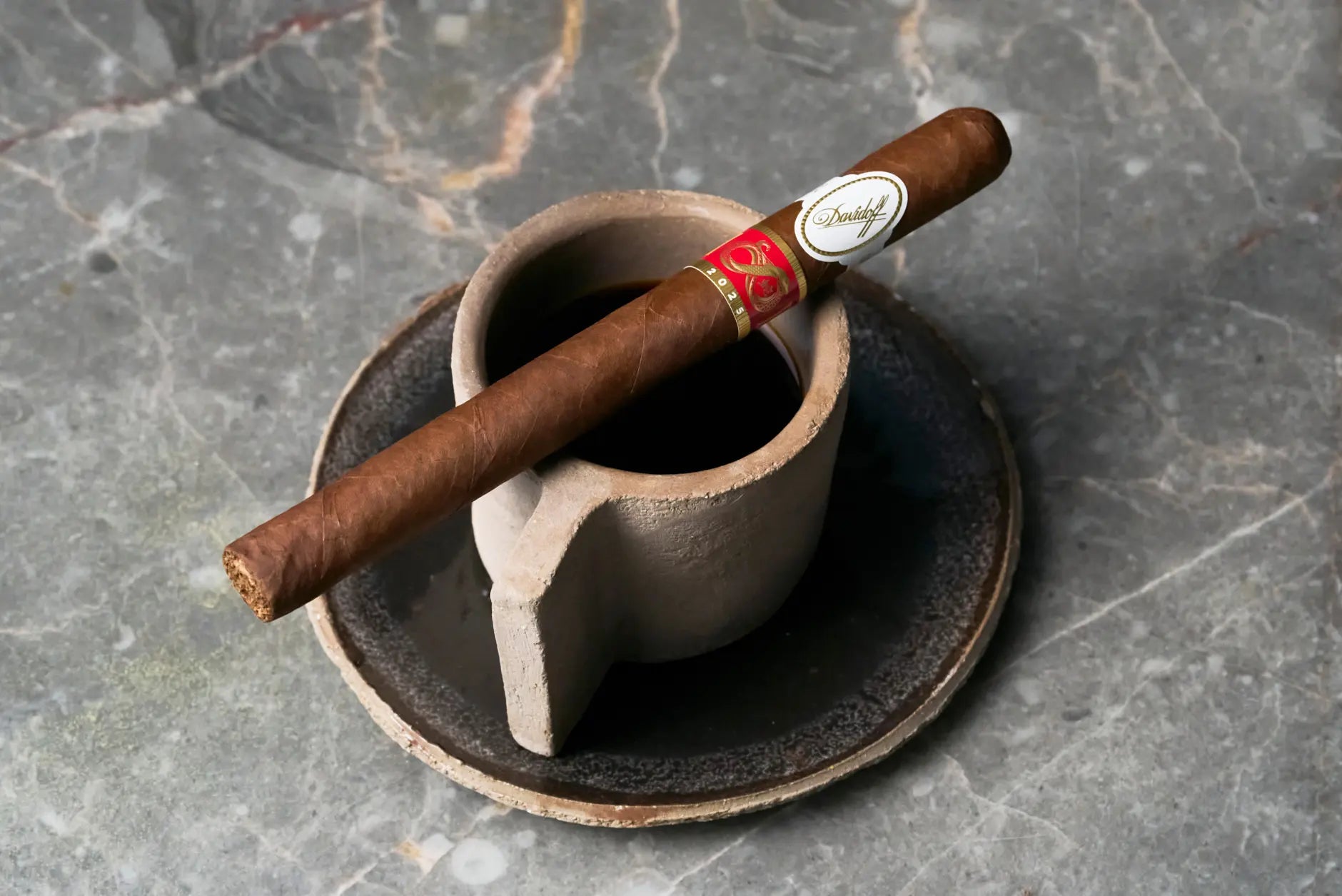 5 Things You Should Know About Coffee & Cigars