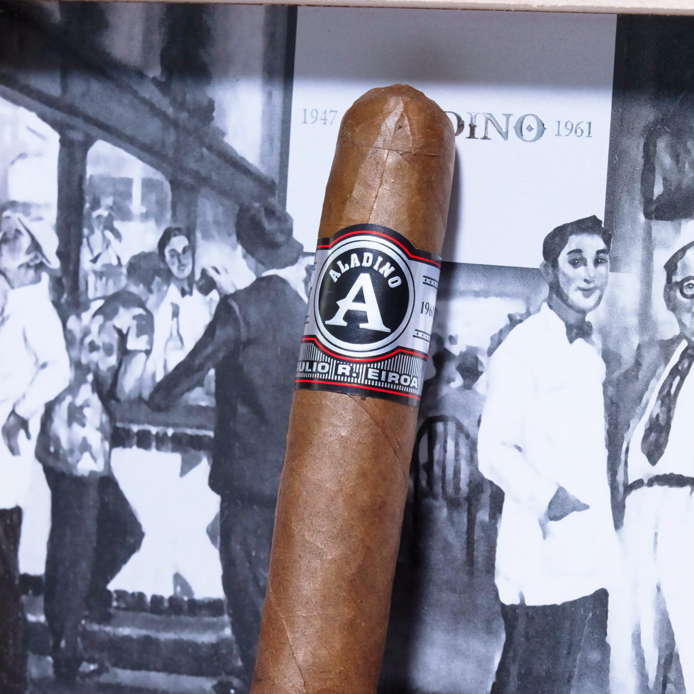Aladino Fuma Noche Super Toro New World cigars selection​