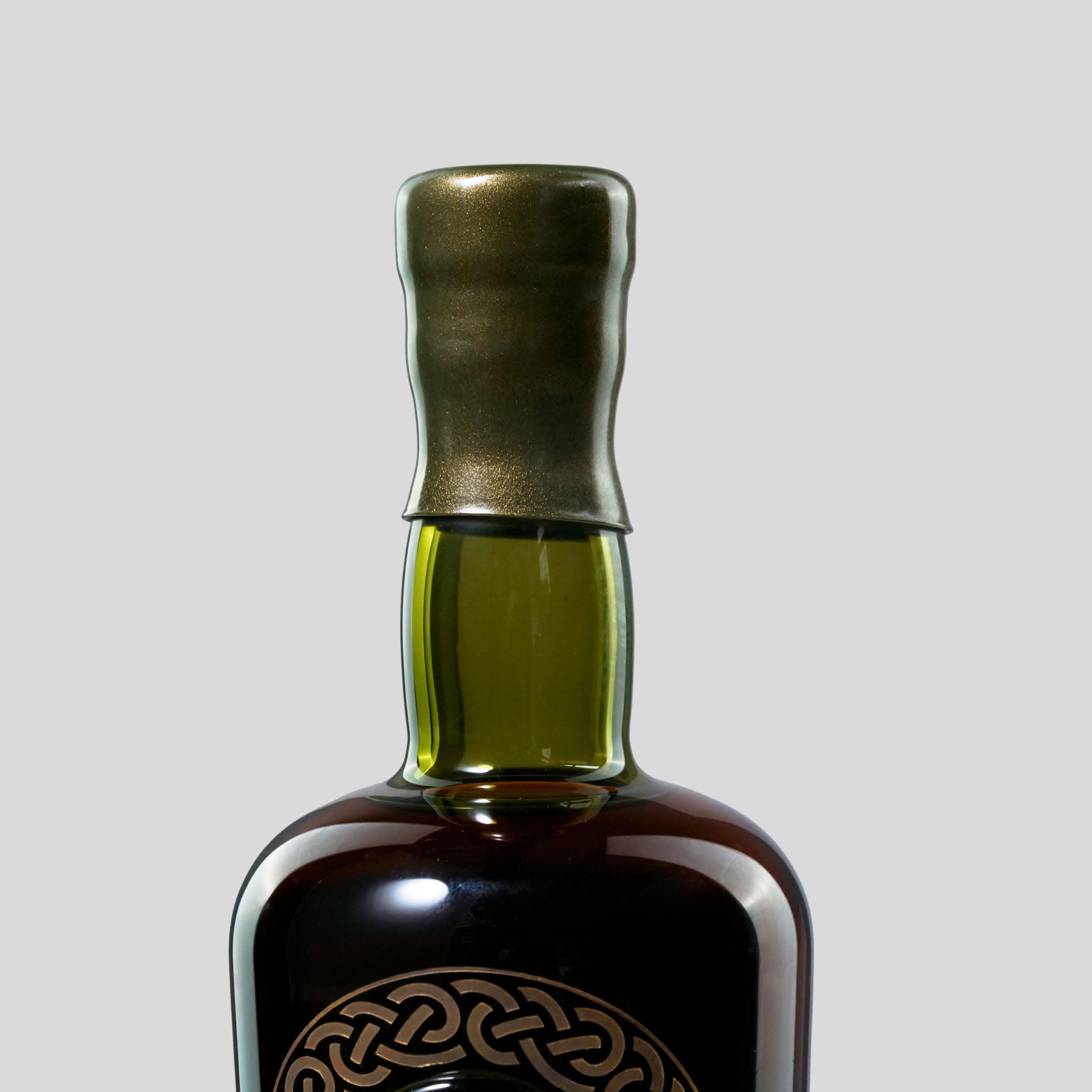 200th Anniversary 33 Years Old Islay Single Malt Whisky | Ardbeg 1815 | Single Malt Whisky | Migratory HK | 雪茄香港 | Cigar HK