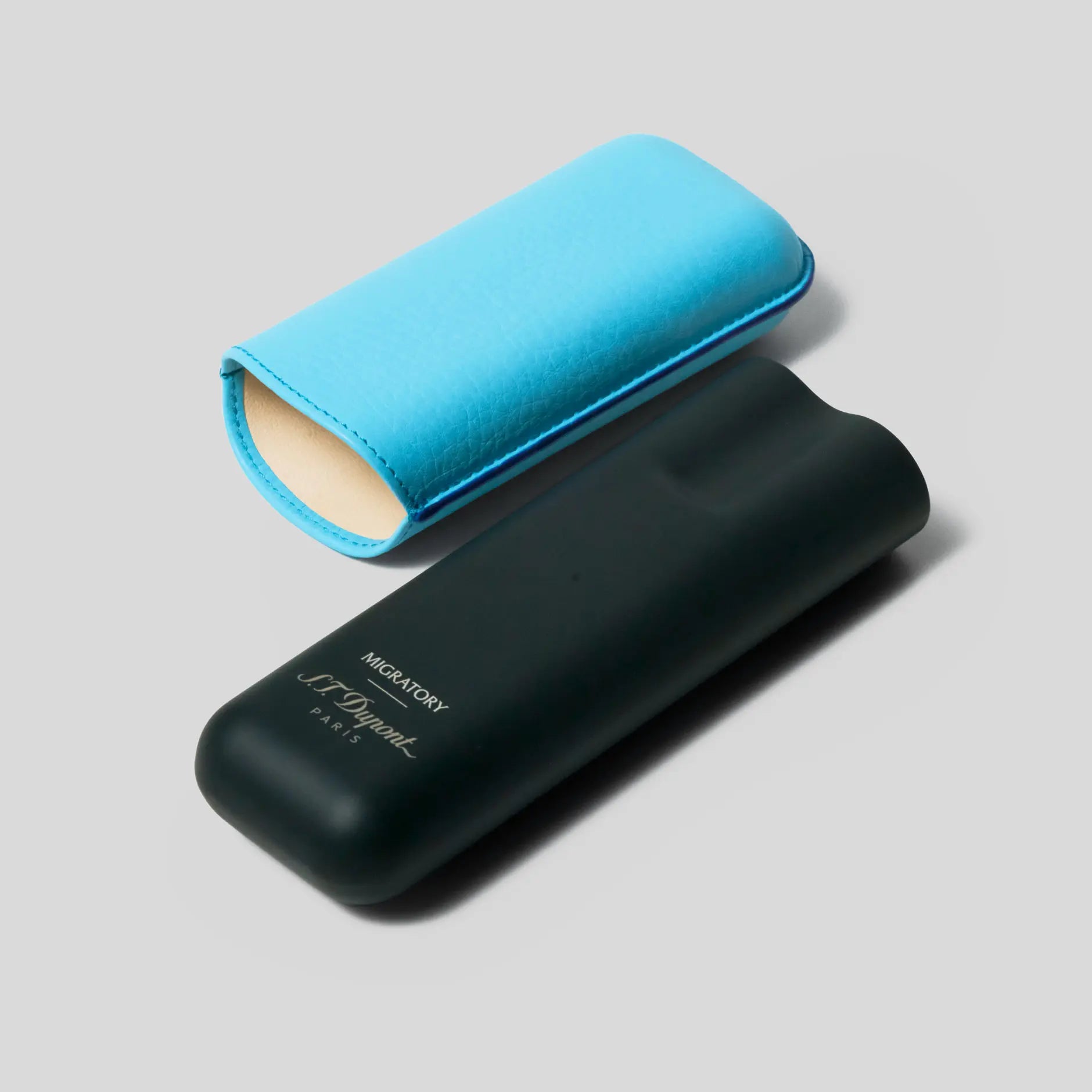 S.T. Dupont Chrome Slimmy & Cigars Set