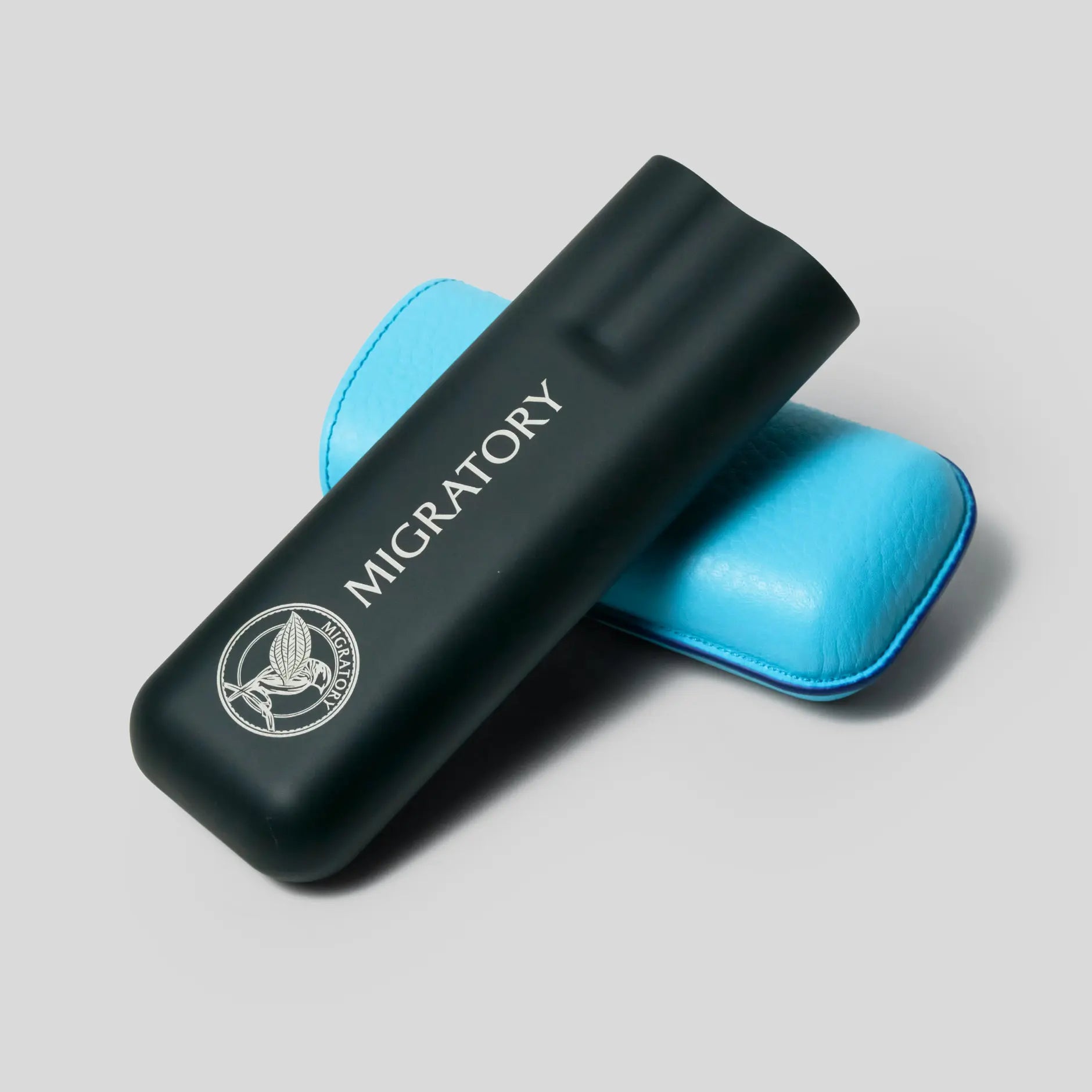 S.T. Dupont Chrome Slimmy & Cigars Set