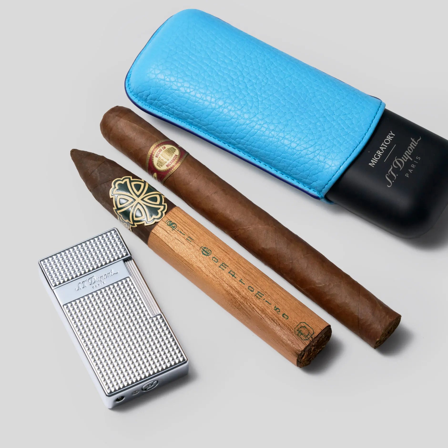 S.T. Dupont Chrome Slimmy & Cigars Set