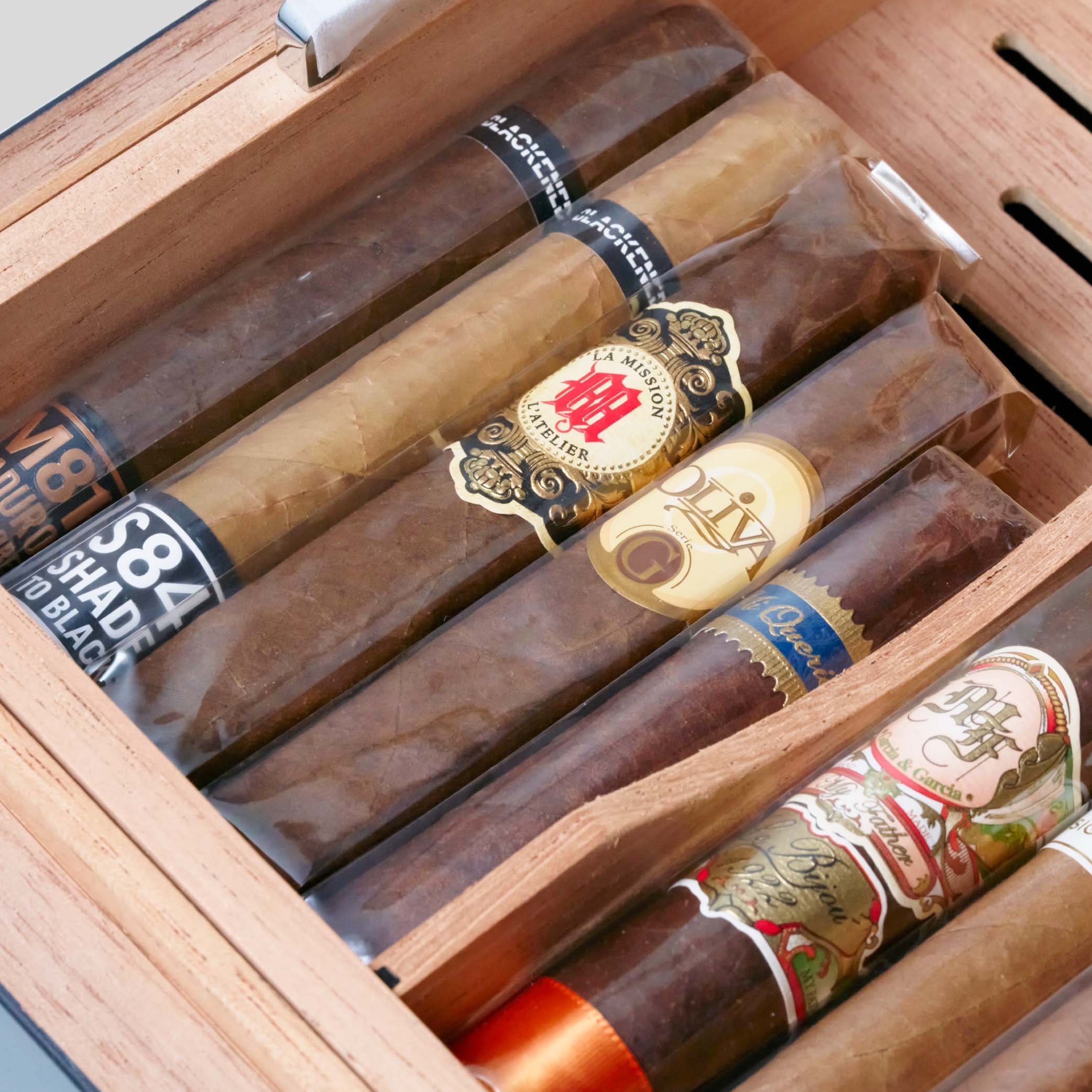 S.T. Dupont Cube Humidor Black & Cigar Set