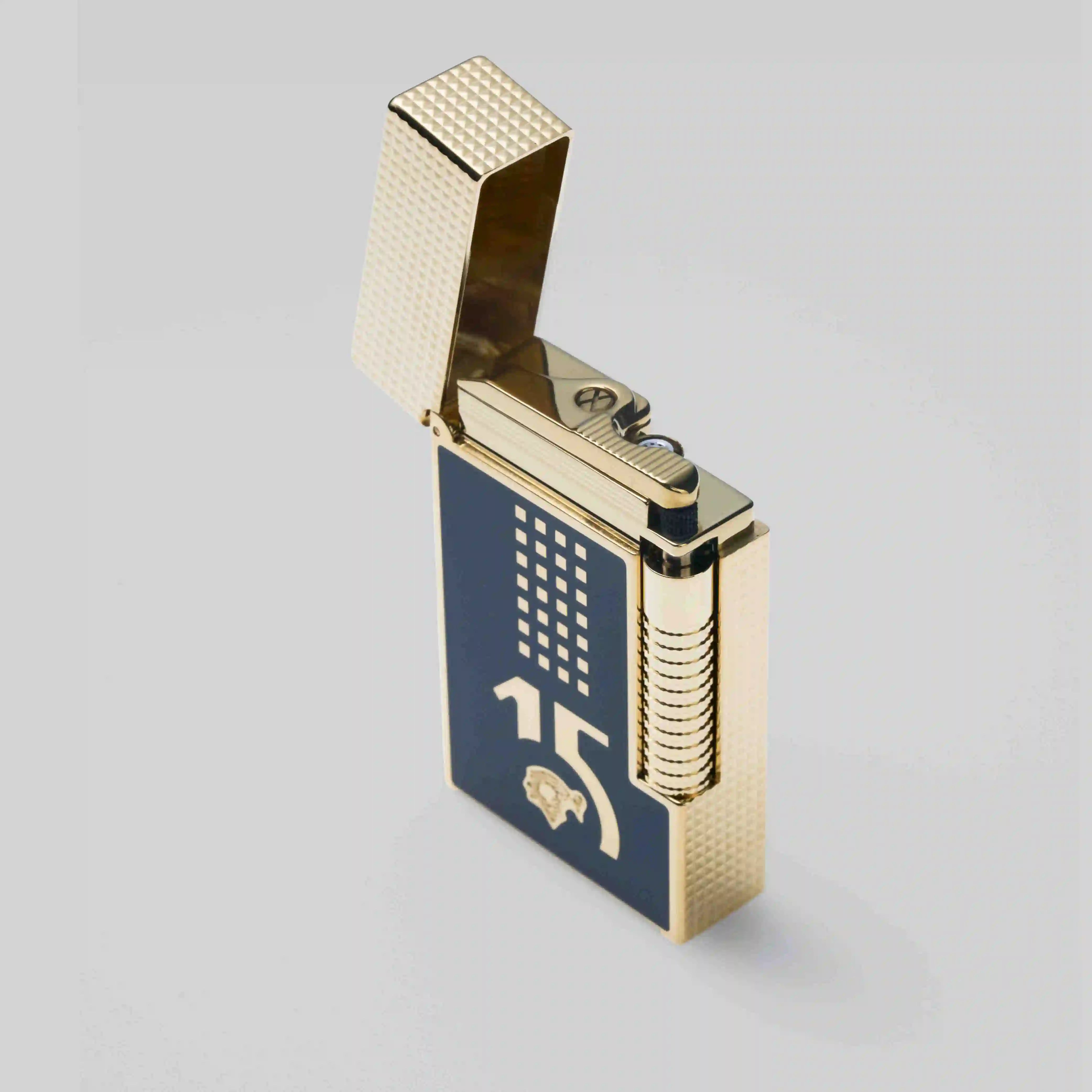 Li LE Grand Cling Behike Black / Yellow Gold Lighter