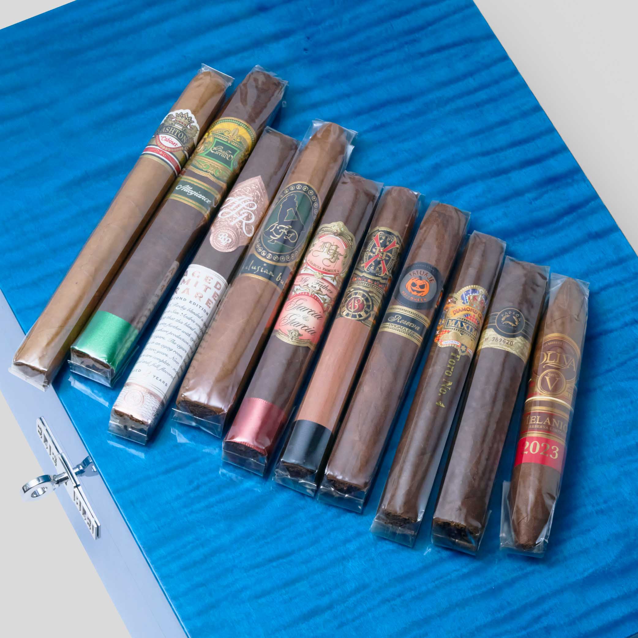 Elie Bleu Fruit Humidor - 110 Cigars (Blue) & Cigar Set
