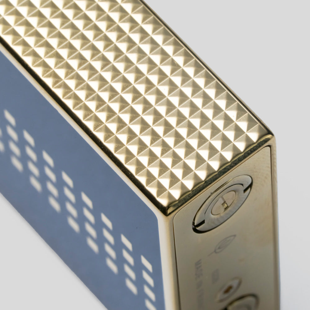 Li LE Grand Cling Behike Black / Yellow Gold Lighter