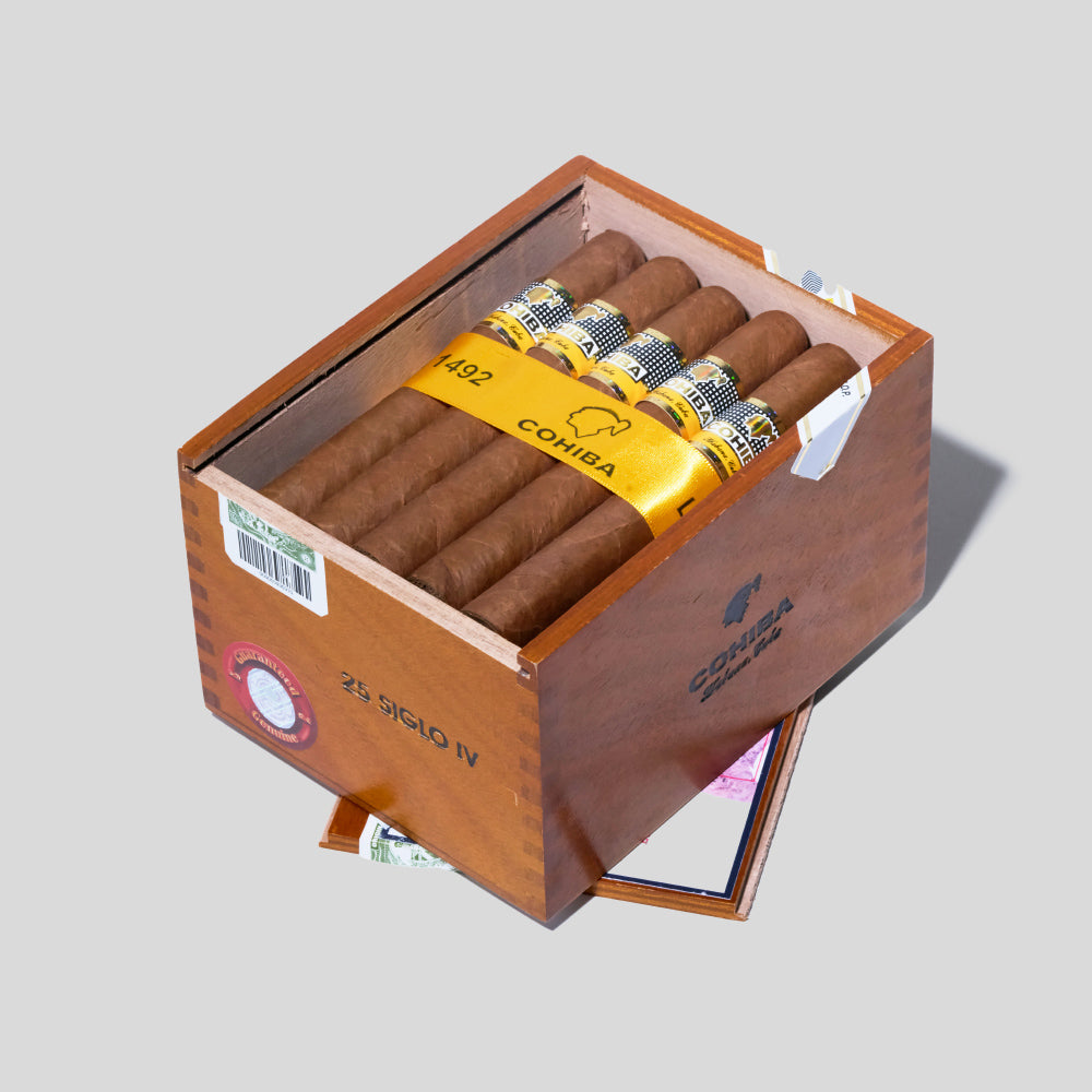 Cohiba Siglo IV box of 25 — medium-full Cuban cigar verified Habanos Hong Kong