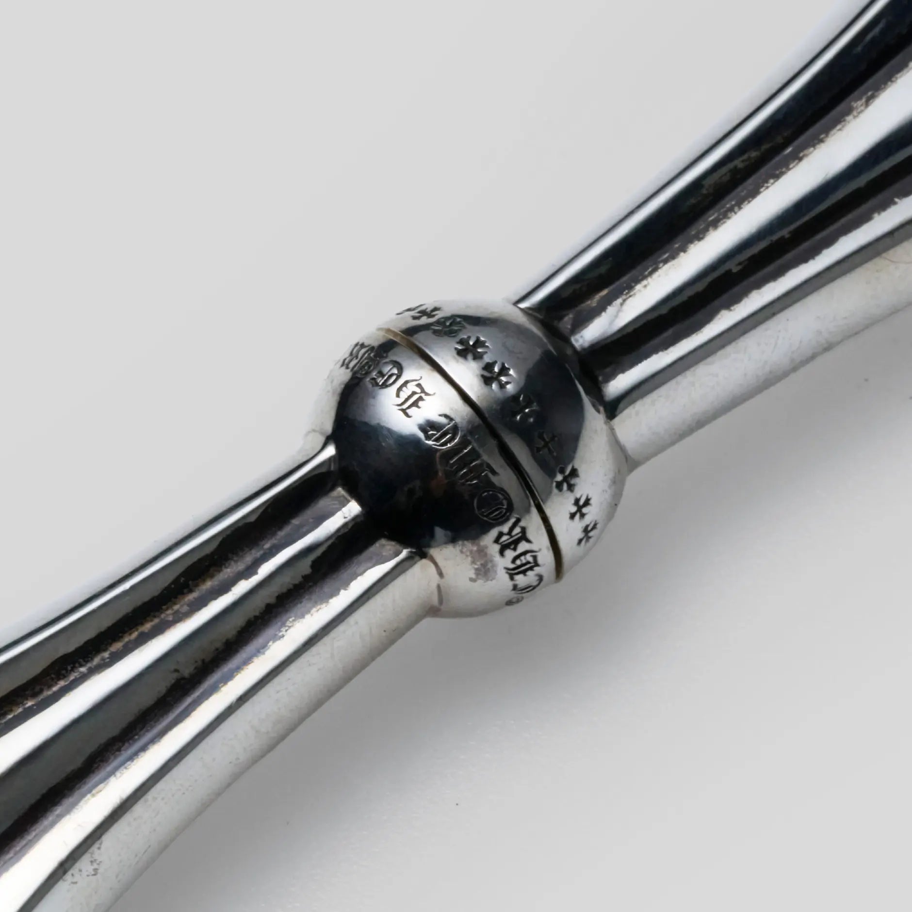 Crosstail Corn Cob Holder