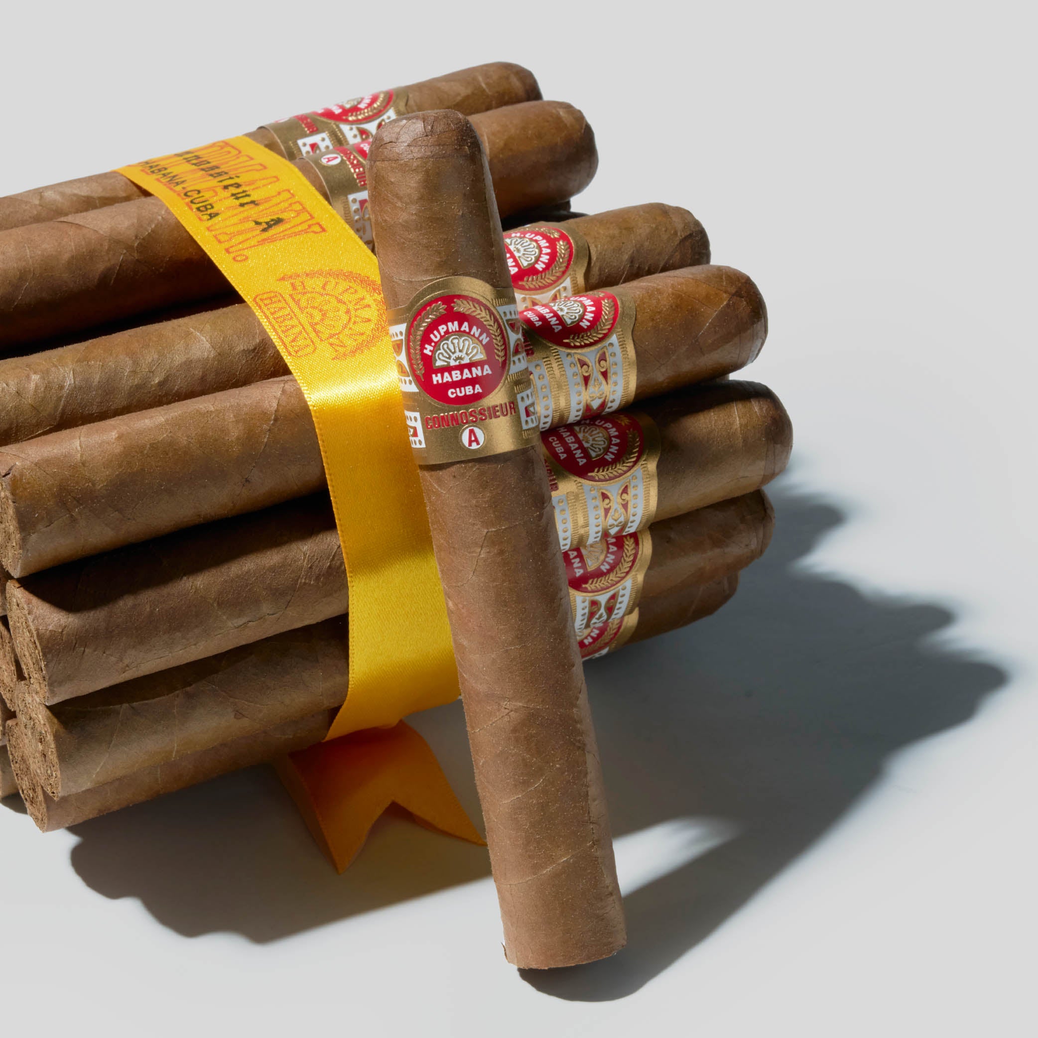Connoisseur A LCDH & HS | Box 25 | H.Upmann cigar - HK Migratory cigars
