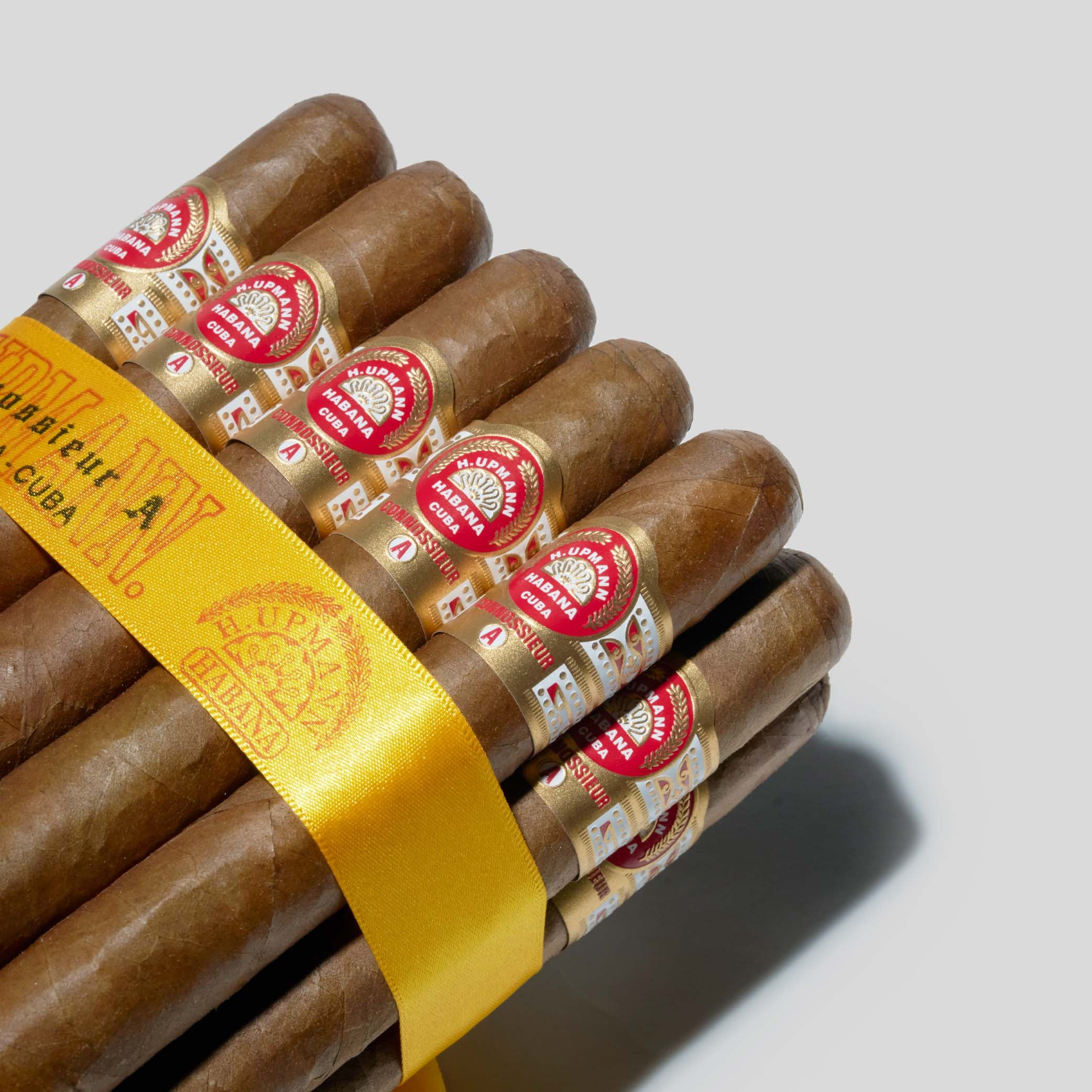 Connoisseur A LCDH & HS | Box 25 | H.Upmann cigar - HK Migratory cigars
