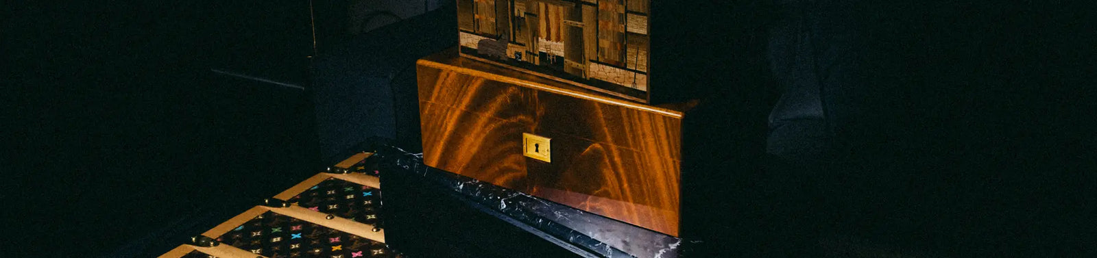 How to Choose a Traditional Wood Humidor: A Buyer's Guide and Brand Recommendations