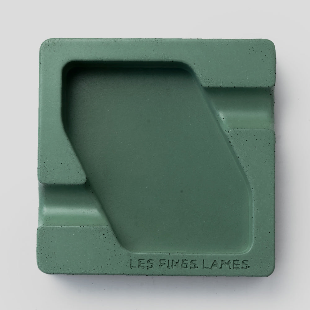 Concrete Ashtray - DYAD GREEN | Les Fines Lames Accessory | Migratory HK | 雪茄香港 | Cigar HK
