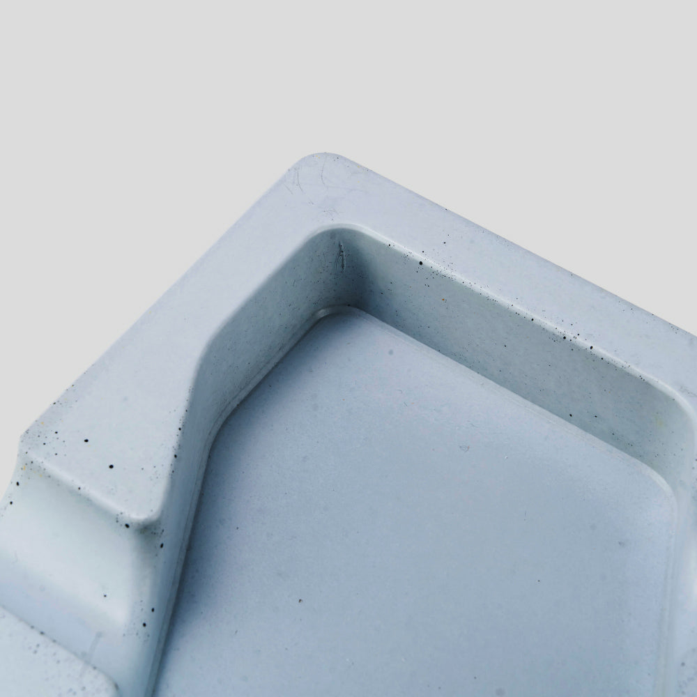 灰色两支装混凝土雪茄烟灰缸