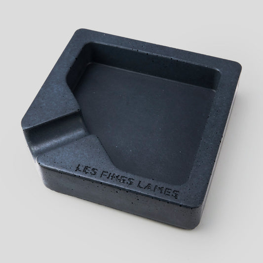 Concrete Ashtray - MONAD ANTHRACITE | Les Fines Lames Accessory | Cigar Ashtray | Migratory HK | 雪茄香港 | Cigar HK