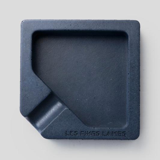 Concrete Ashtray - MONAD ANTHRACITE | Les Fines Lames Accessory | Cigar Ashtray | Migratory HK | 雪茄香港 | Cigar HK