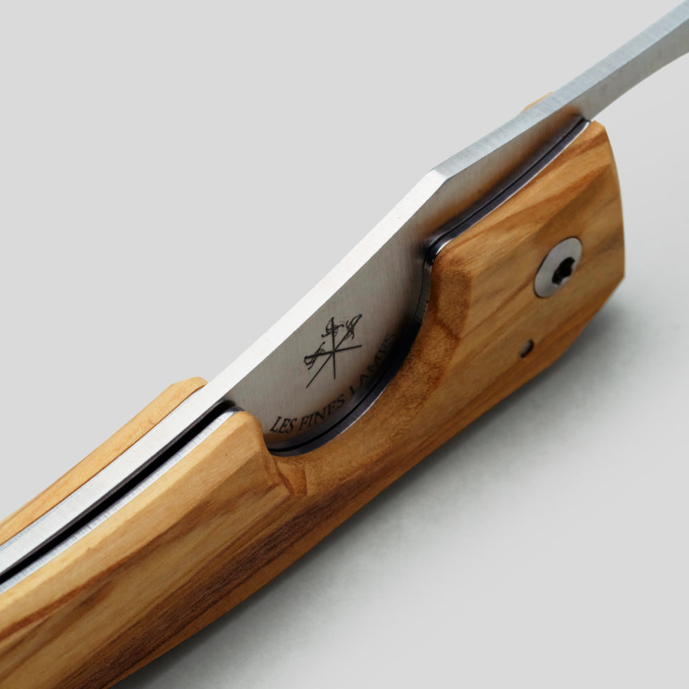 Cutter LE PETIT - Olive | Les Fines Lames Accessory | Cigar Cutter  | Migratory HK | 雪茄香港 | Cigar HK