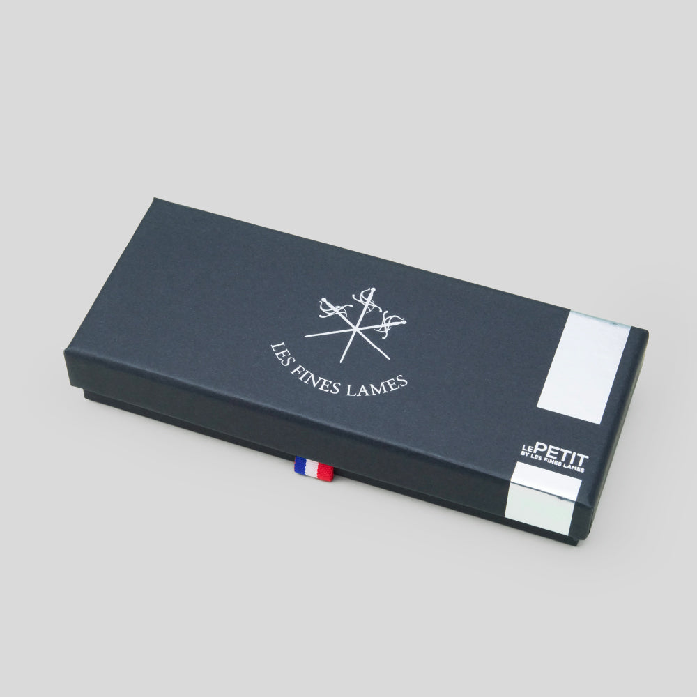 Cutter LE PETIT - Olive | Les Fines Lames Accessory | Cigar Cutter  | Migratory HK | 雪茄香港 | Cigar HK