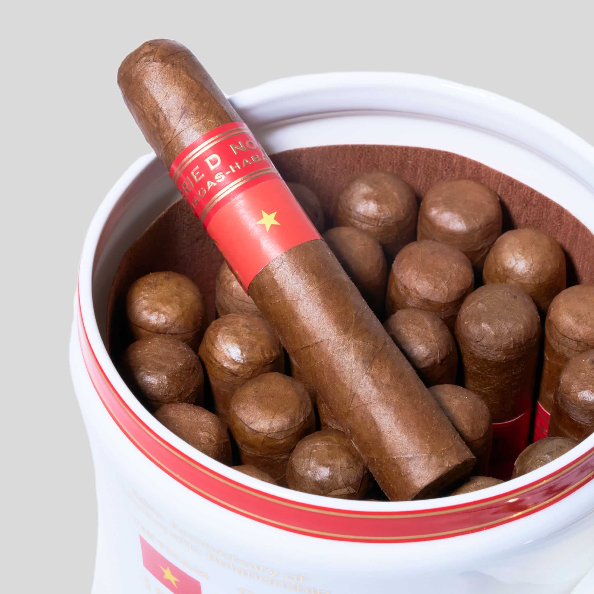 Cuba-Vietnam 60TH Anniversary Jar | Box 25 | Partagas cigar - HK Migratory cigars | 古巴雪茄 香港