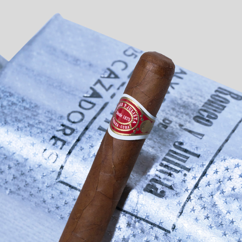 Cazadores (Vintage 2020) | Box 25 | Romeo y Julieta cigar - HK Migratory cigars