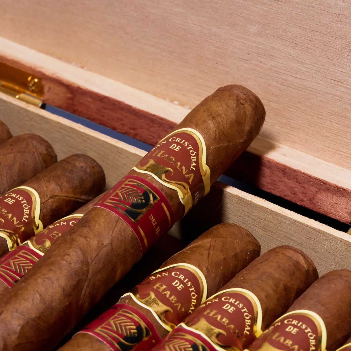 Oficios (Vintage 2007) | Box 25 | San Cristobal cigar - HK Migratory cigars